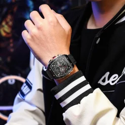 CURREN Men's Multi-Function Chronograph Quartz Watch with Silicone Strap and Date Display 8442