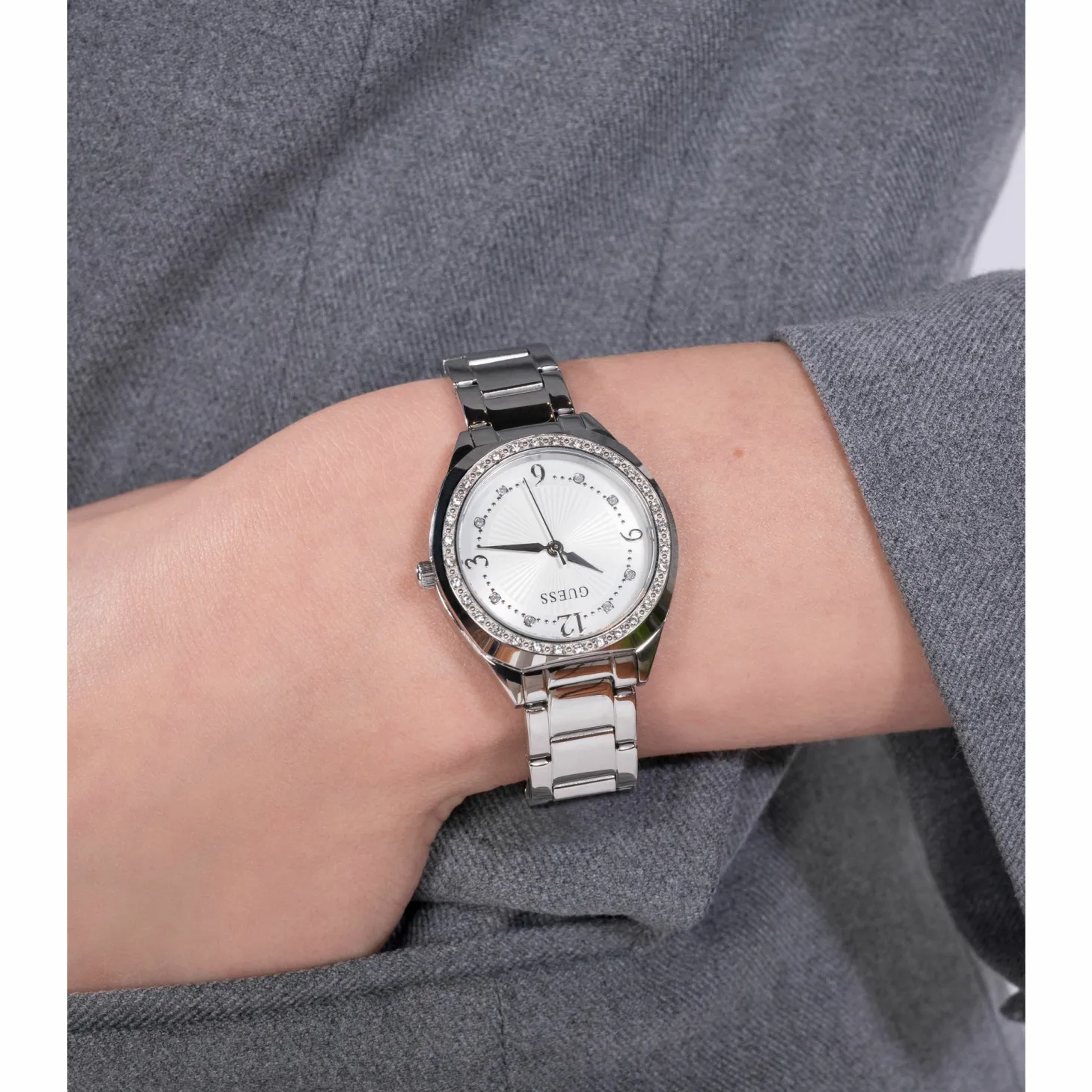 Guess Damen Armbanduhr Charlotte