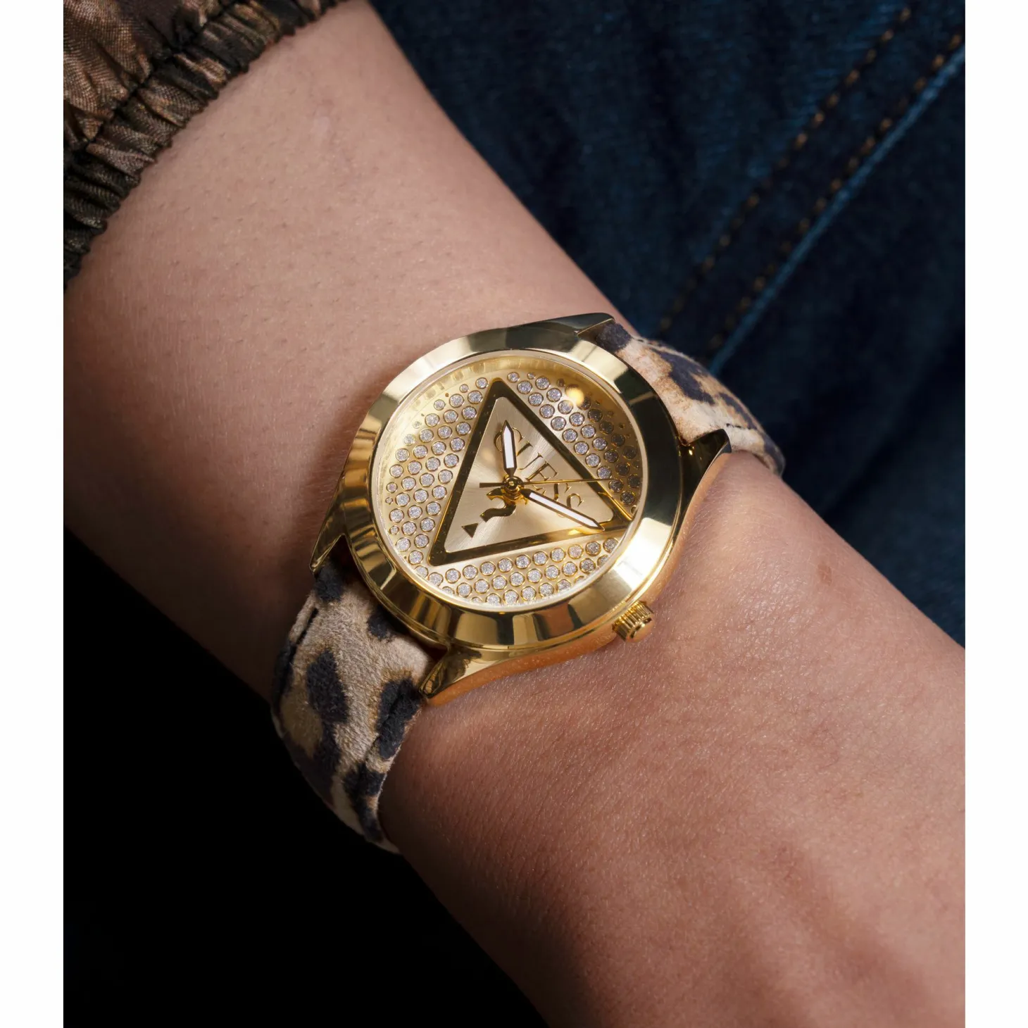 Guess Damen Armbanduhr GLITZ PLAQUE gold GW0745L2