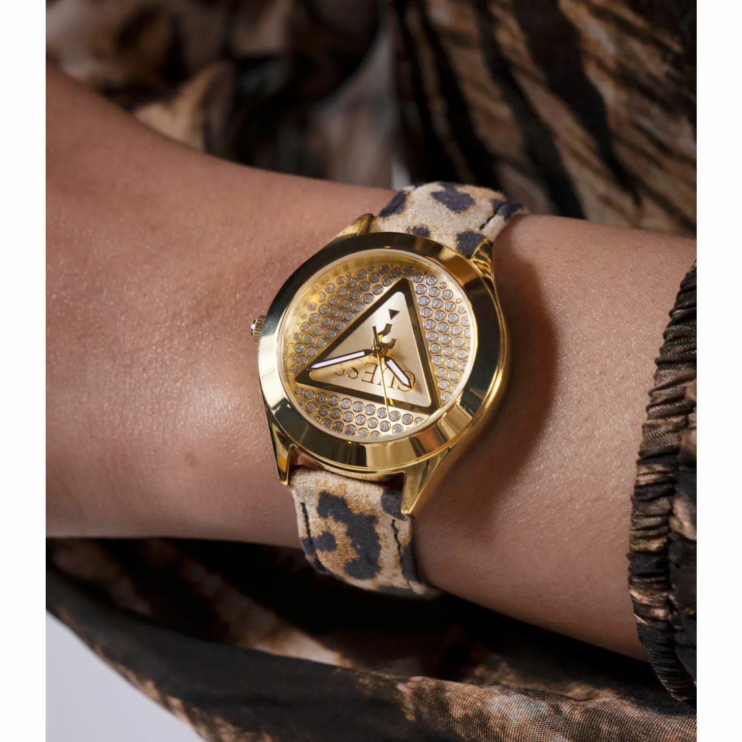 Guess Damen Armbanduhr GLITZ PLAQUE gold GW0745L2