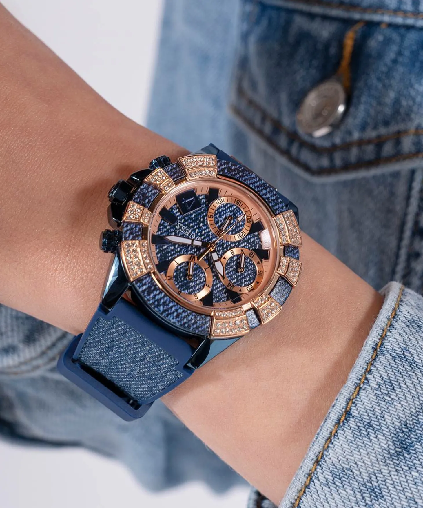 GUESS Damen Multifunktionsuhr ICONIC 40TH GW0813L1 Blau