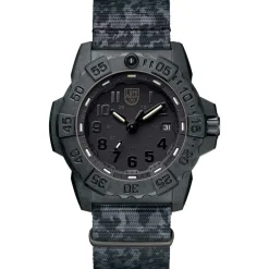Luminox Uhr Herren Navy Seal 45 mm Schwarz XS.CE01.BO