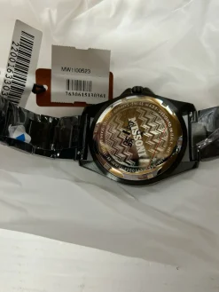 Missoni Schweizer Herrenuhr GMT