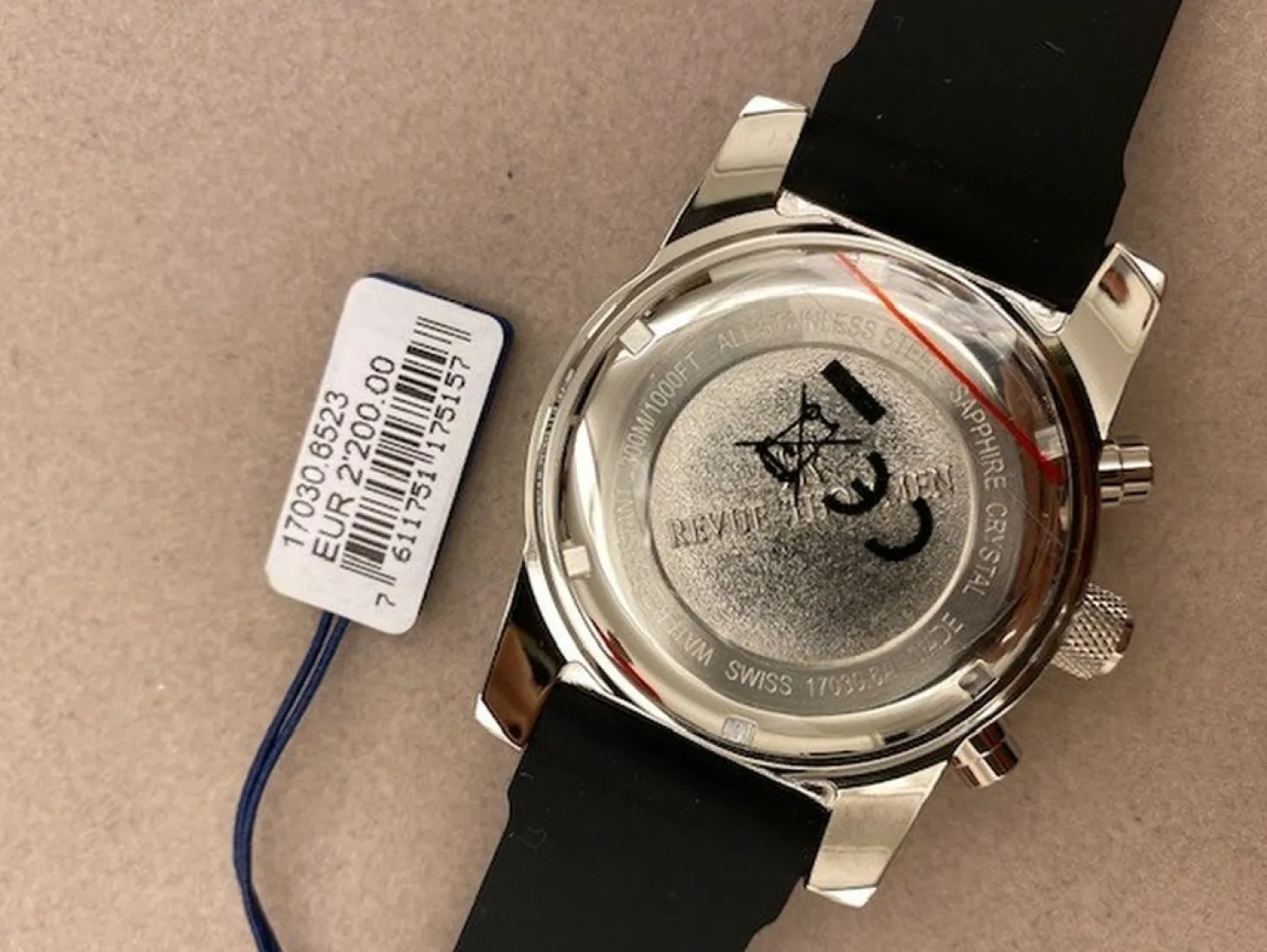 Revue Thommen Herren Armbanduhr Diver 45 mm Day & date Window Armband Silicone 17030.6532