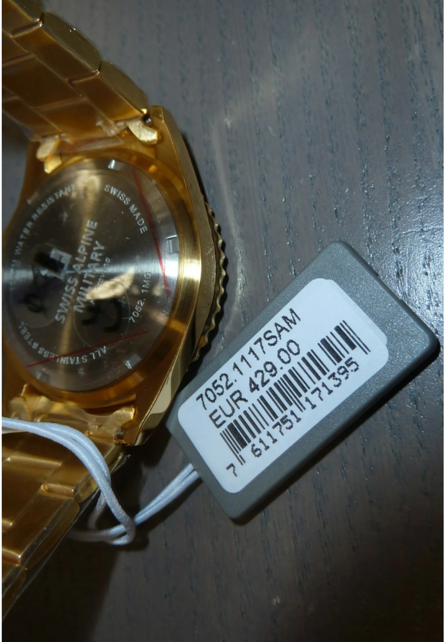 Swiss Alpine Military Herren Uhr GMT Analog Quarz 7052 Edelstahl