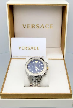 Versace Chronograph Signature Herrenuhr Silber Stahl Schwarz Zifferblatt 44mm VVEV6015 23