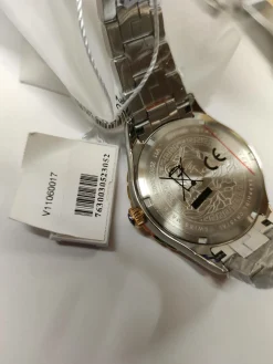 Versace Hellenyium GMT Herrenuhr Gold Silber Gehäuse Blaues Zifferblatt 42mm V11060017