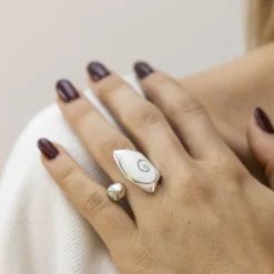 Zeeme Pearls Silber 925 mit weißer Muschel 28mm breit Ring 41676927271006